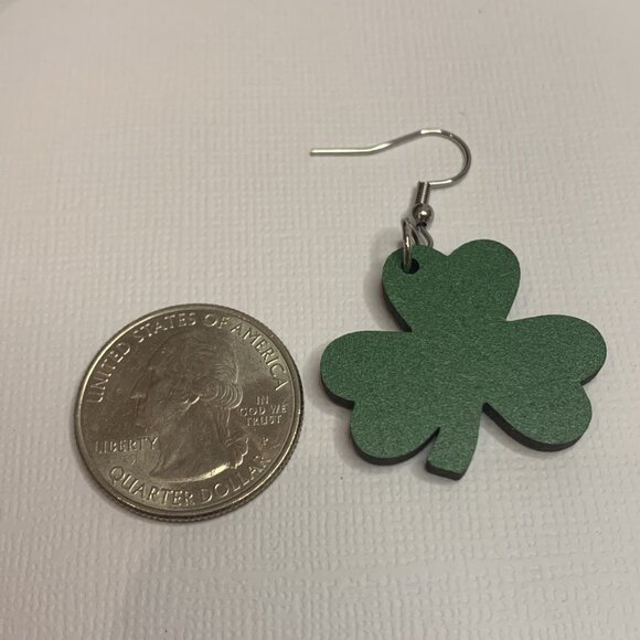 Clover Earring, Shamrock Earring, St. Patrick's Day Earring, Lucky Charm Earring - Picture 2 of 4
